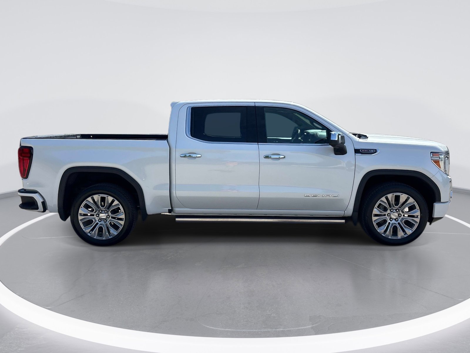 Certified 2021 GMC Sierra 1500 Denali w/ Denali Ultimate Package AWD/4WD image 9