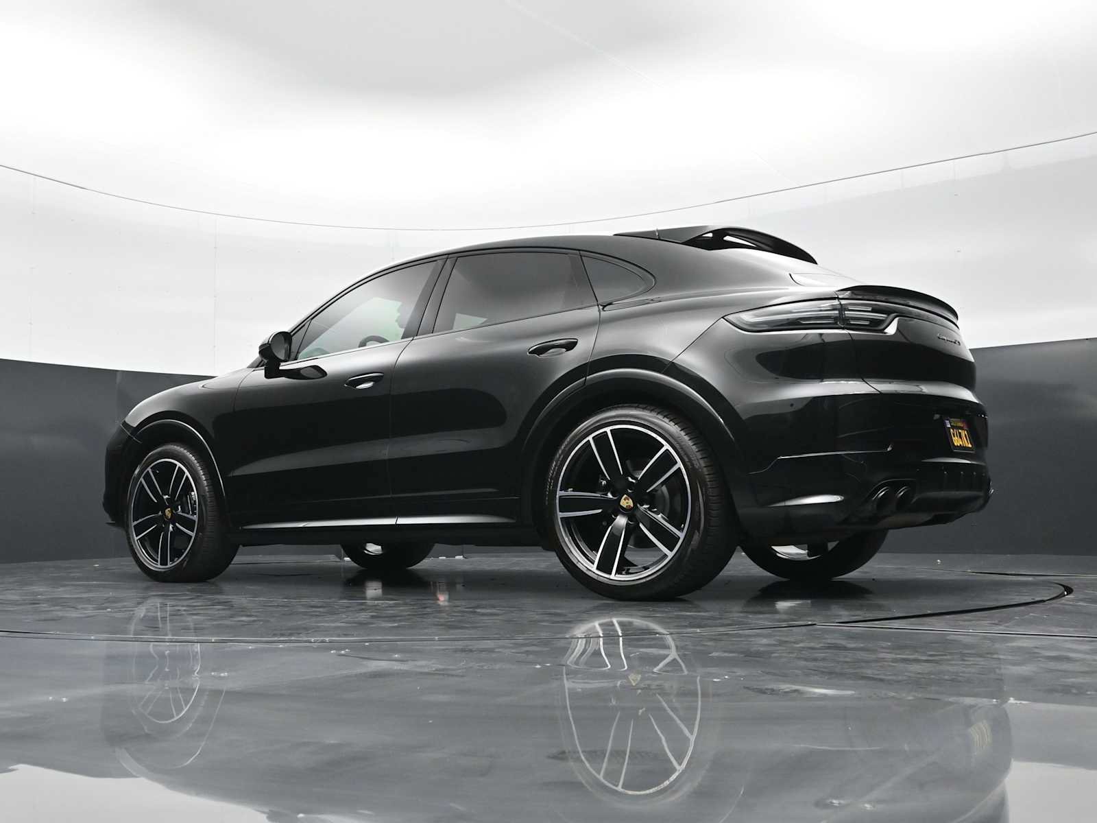 Certified 2023 Porsche Cayenne GTS AWD/4WD image 41