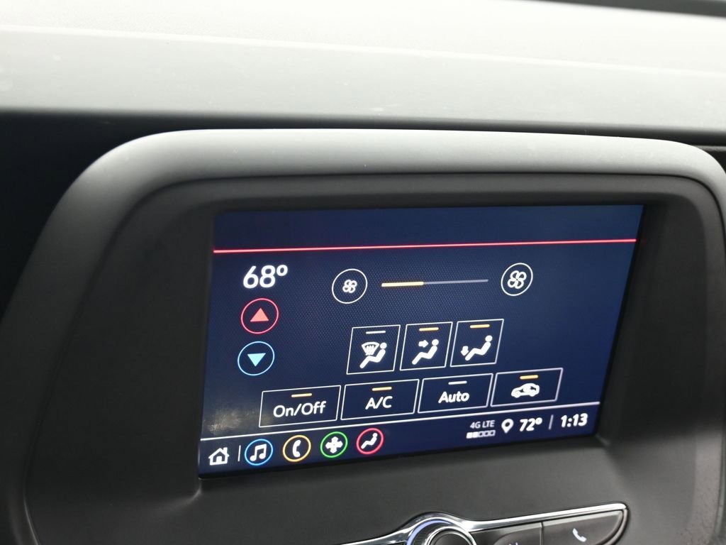 Used 2022 Chevrolet Camaro LT image 19