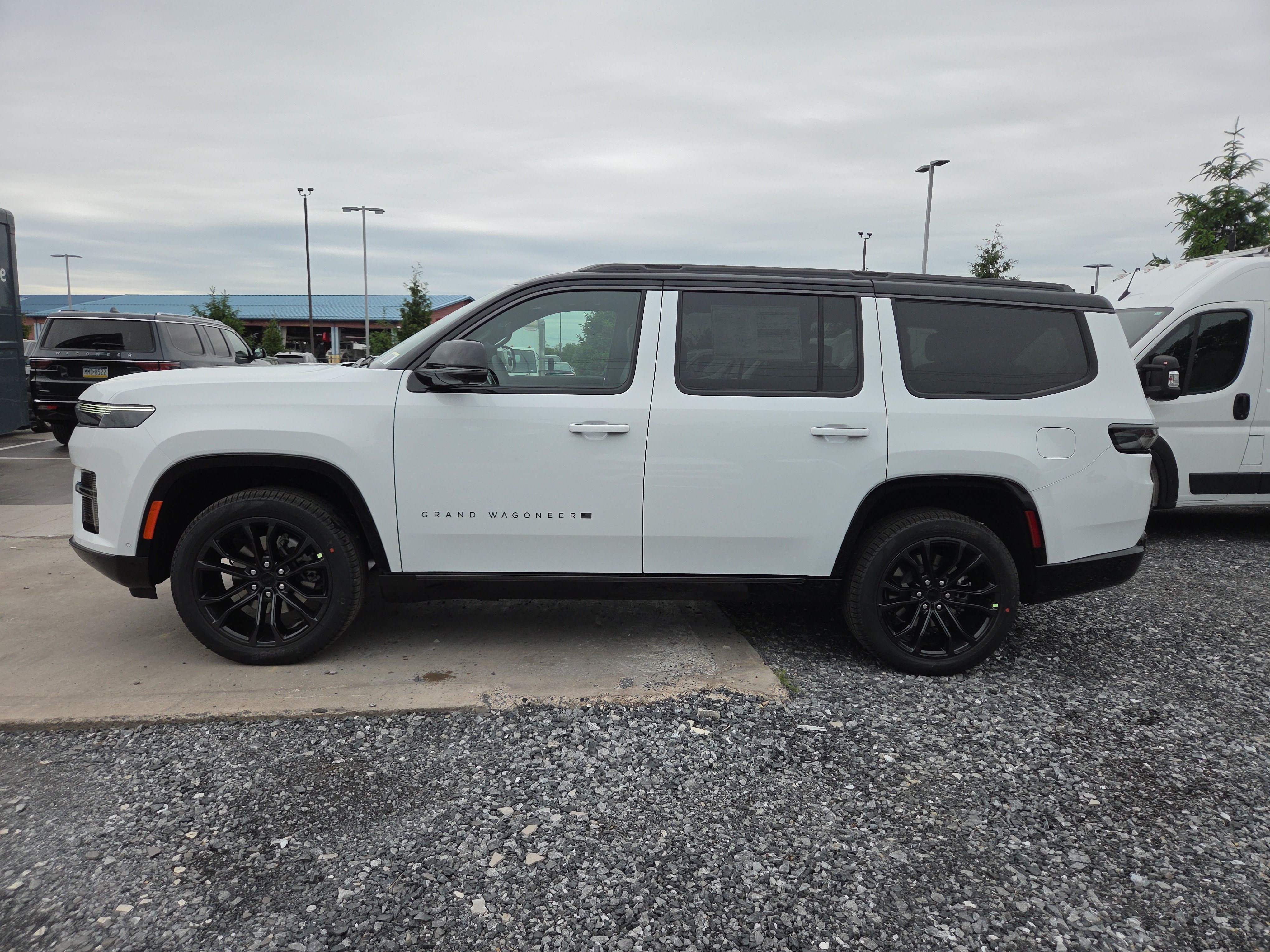 New 2026 Jeep Grand Wagoneer Summit AWD/4WD image 13