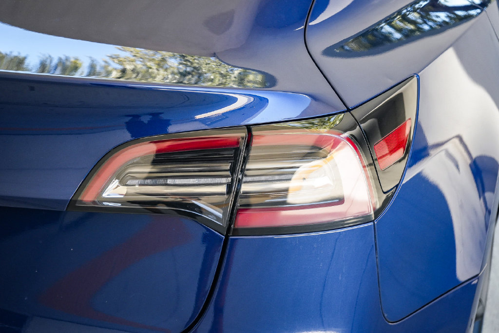 Used 2019 Tesla Model 3 RWD image 7