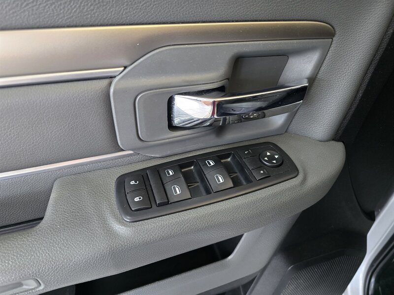 Used 2016 RAM 1500 Big Horn AWD/4WD image 18