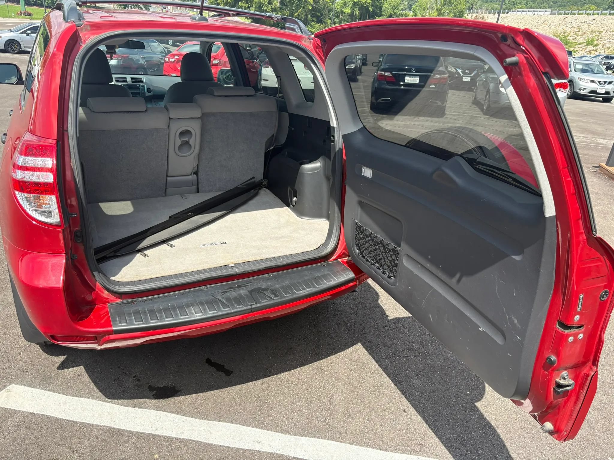 Used 2010 Toyota RAV4 4WD image 28