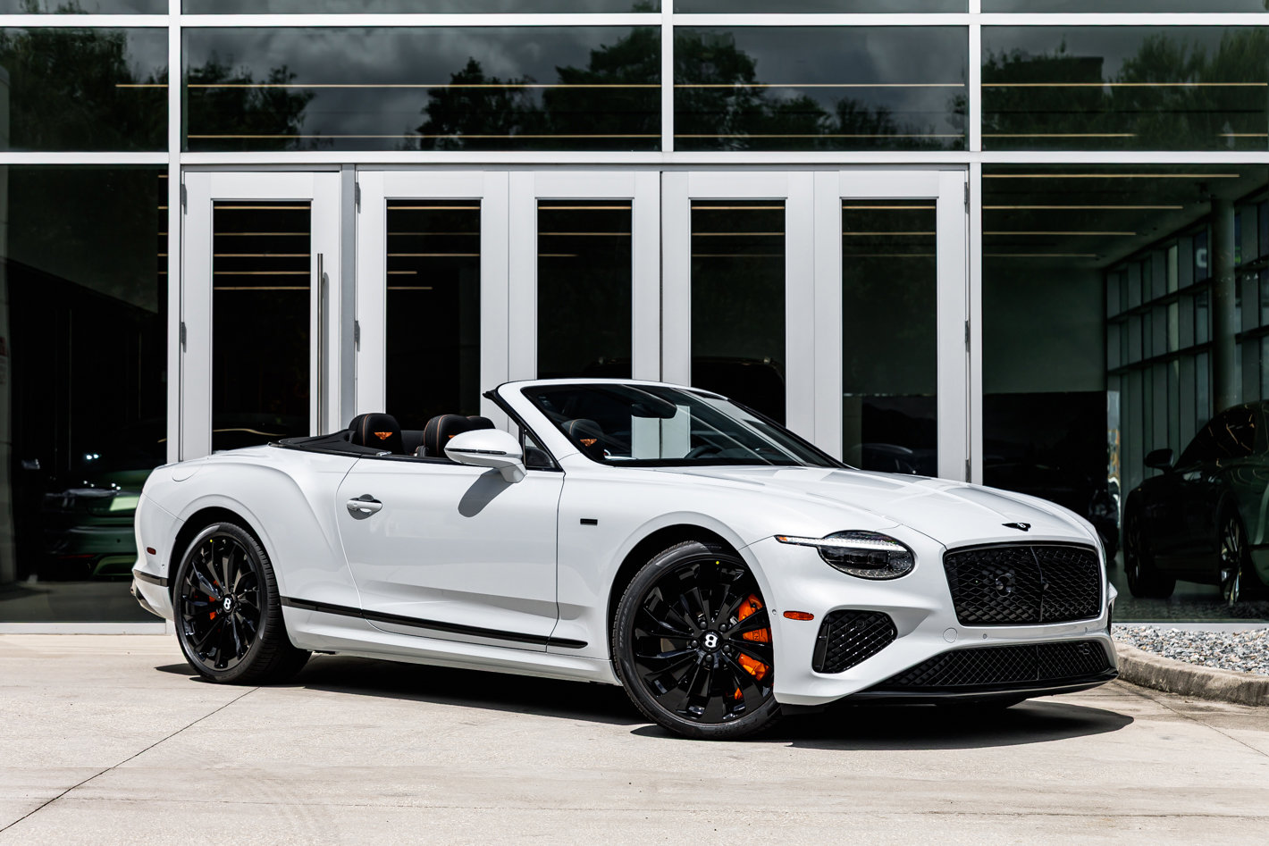 New 2025 Bentley Continental GTC image 1