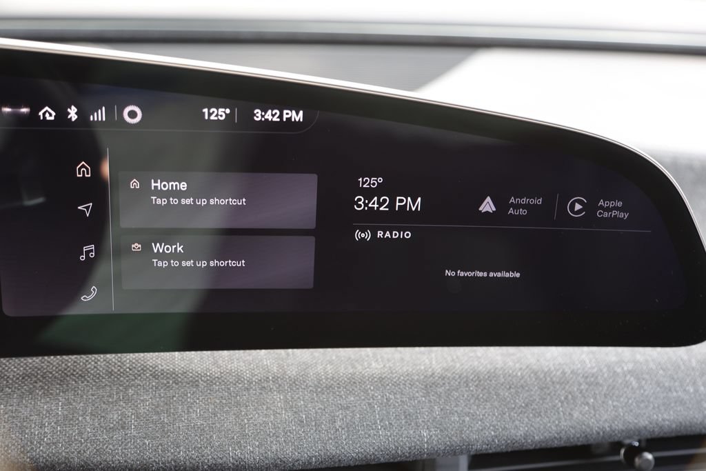 Used 2024 Lucid Air Pure RWD image 18