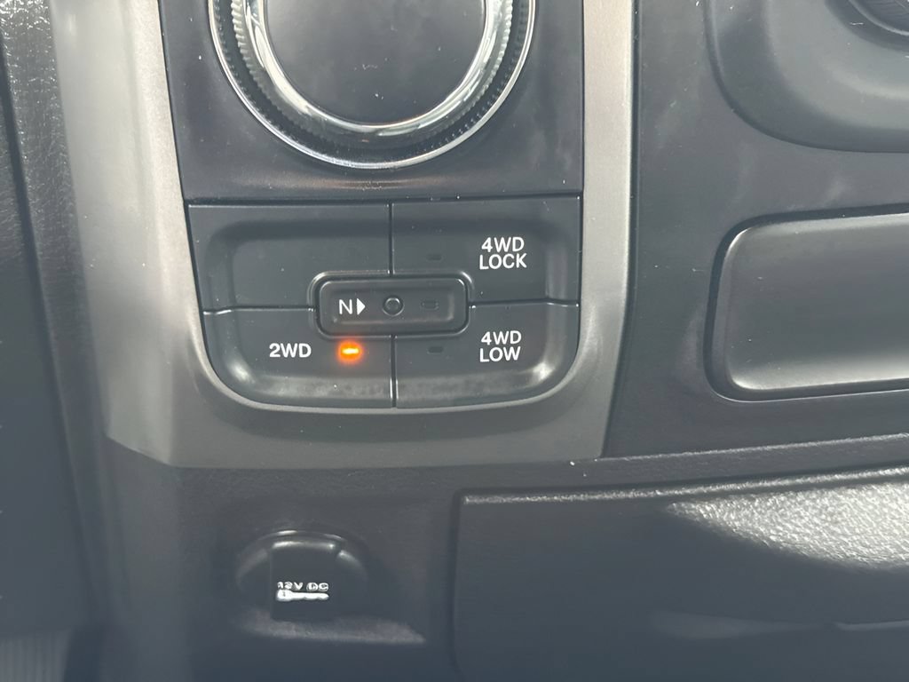 Used 2024 RAM 1500 Warlock AWD/4WD image 12