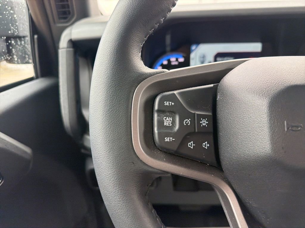 Used 2024 Ford Bronco Black Diamond image 13