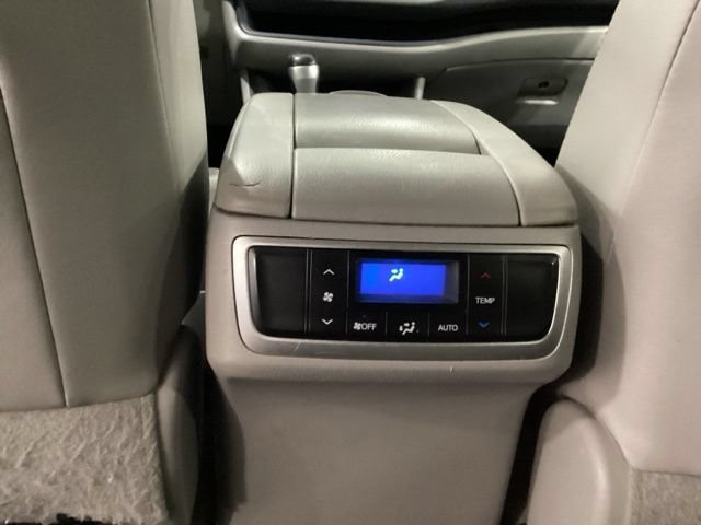 Used 2016 Toyota Highlander Plus AWD/4WD image 13