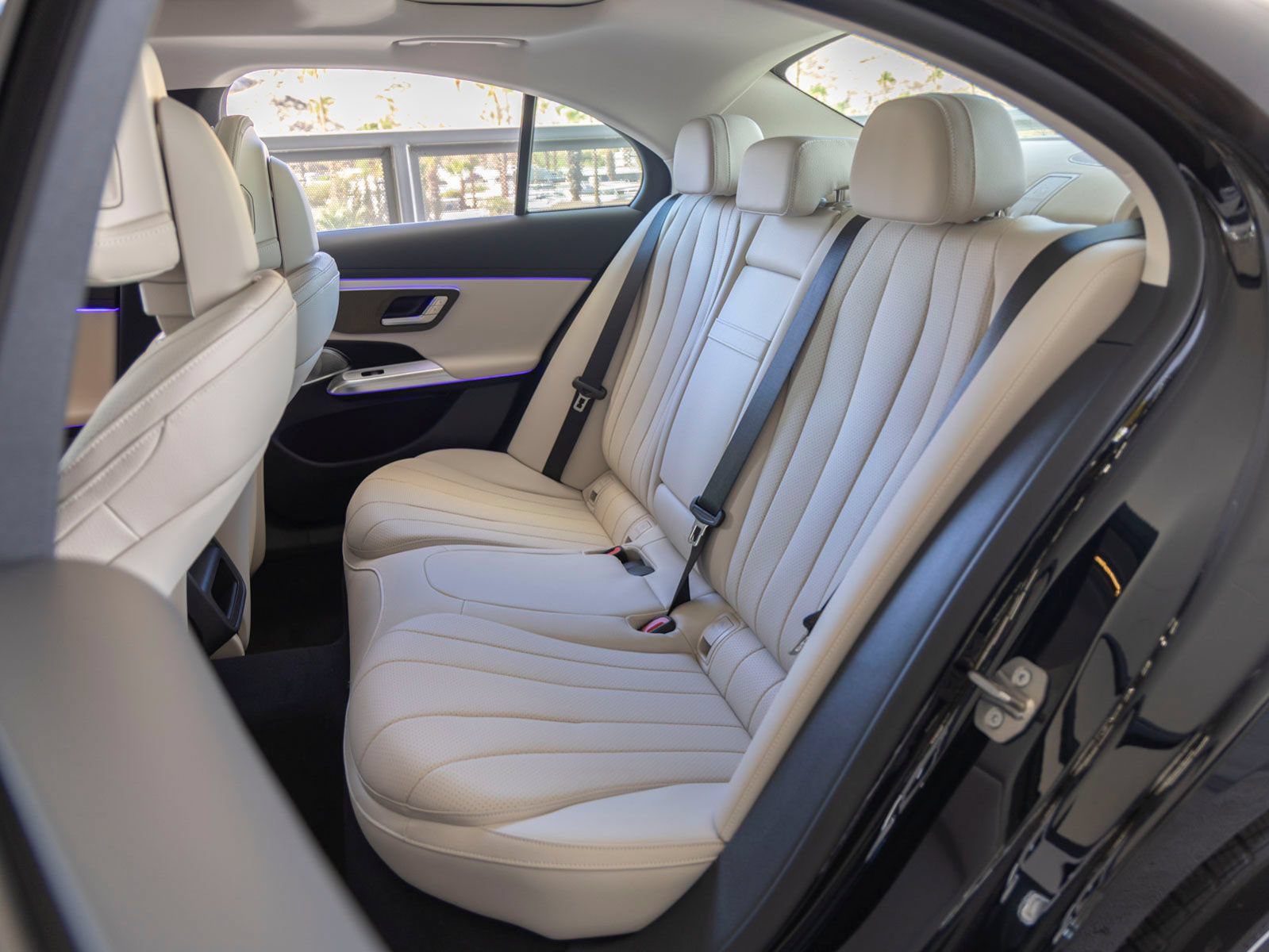 New 2027 Mercedes-Benz E 450 4MATIC Sedan image 18