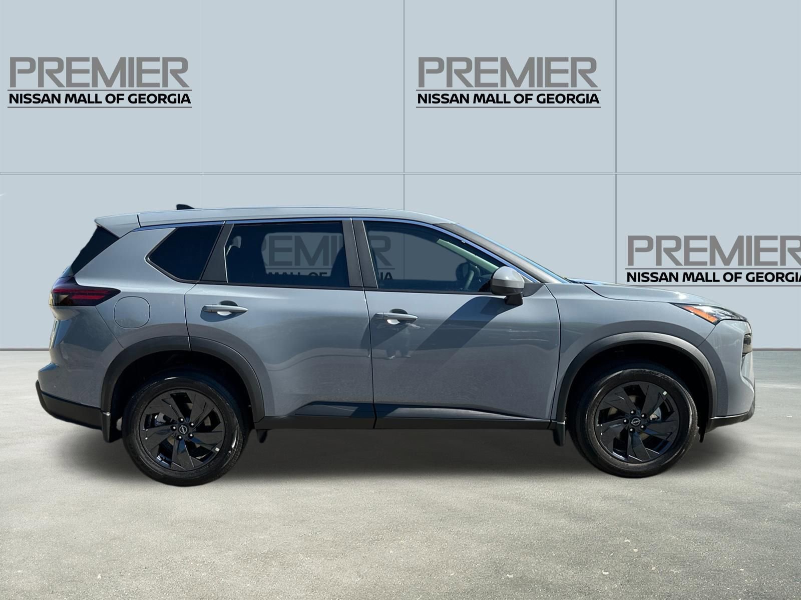 New 2026 Nissan Rogue SV FWD image 4