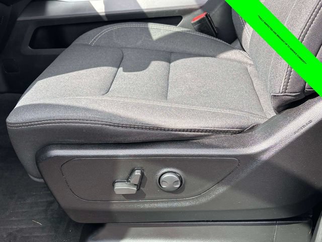 Used 2022 RAM 1500 Big Horn w/ Night Edition AWD/4WD image 5