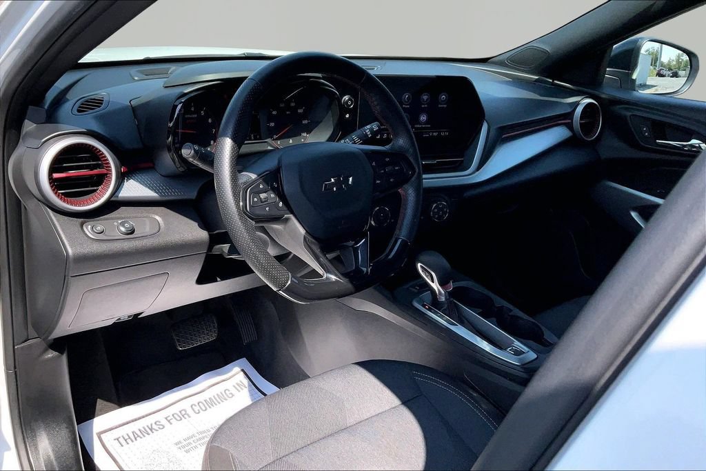 Used 2024 Chevrolet Trax RS w/ Driver Confidence Package FWD image 19