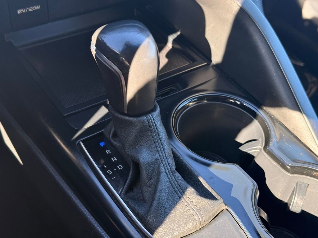Used 2020 Toyota Camry SE image 33