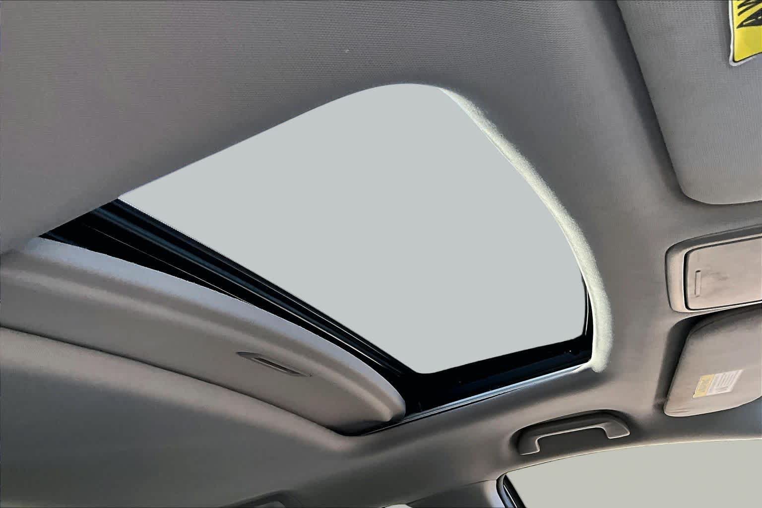 Used 2016 Honda Odyssey EX-L image 14