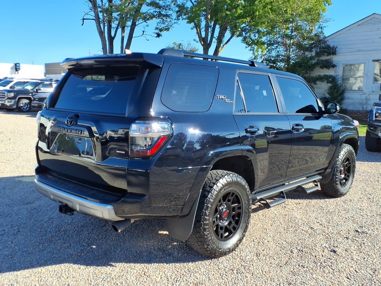 Used 2024 Toyota 4Runner TRD Off-Road Premium w/ Moonroof Package AWD/4WD image 11