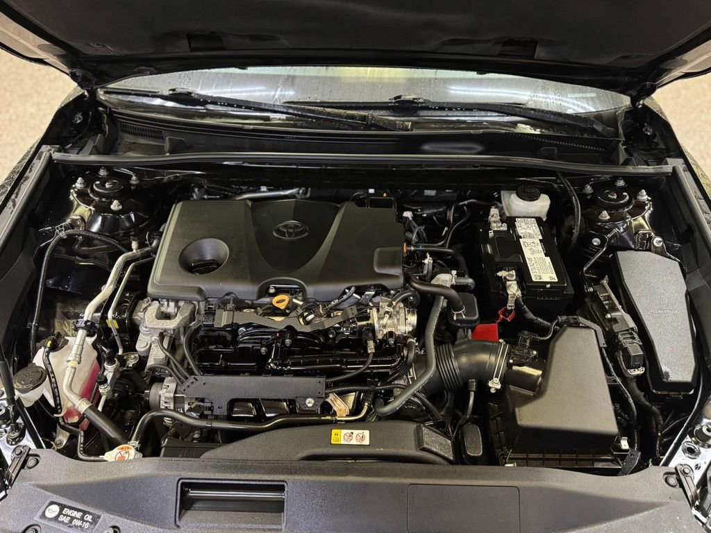 Used 2022 Toyota Camry LE image 26
