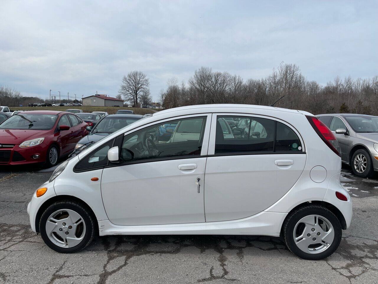 Used 2012 Mitsubishi i ES RWD image 3