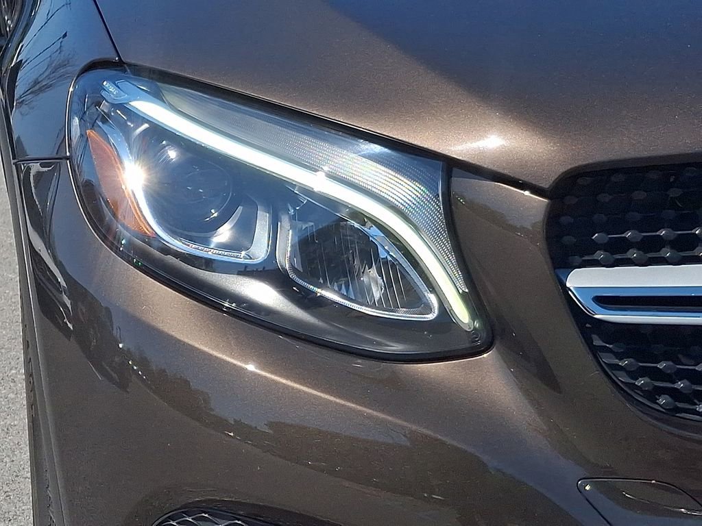 Used 2018 Mercedes-Benz GLC 300 4MATIC Coupe image 13