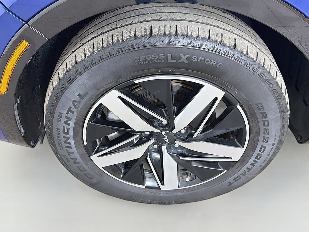 Used 2023 Kia Sorento S w/ Panoramic Sunroof Package FWD image 21