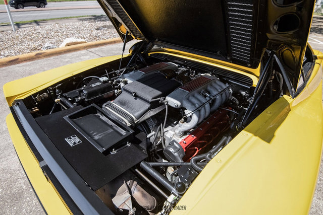 Used 1988 Ferrari Testarossa RWD image 17
