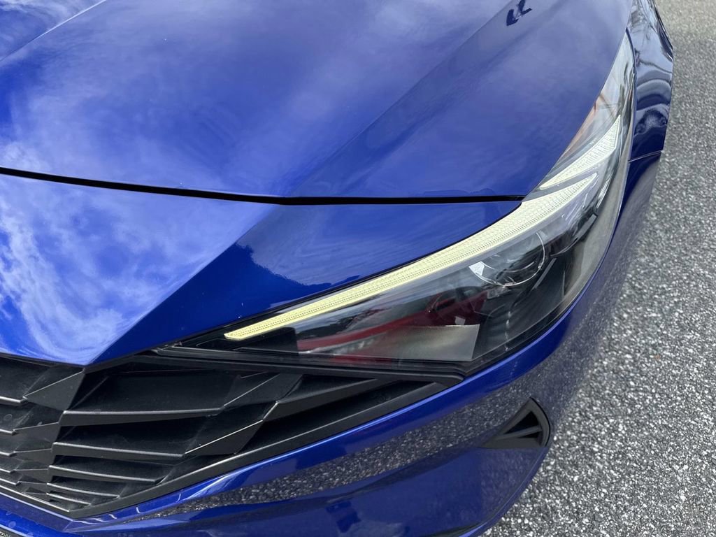 Used 2023 Hyundai Elantra SE image 10