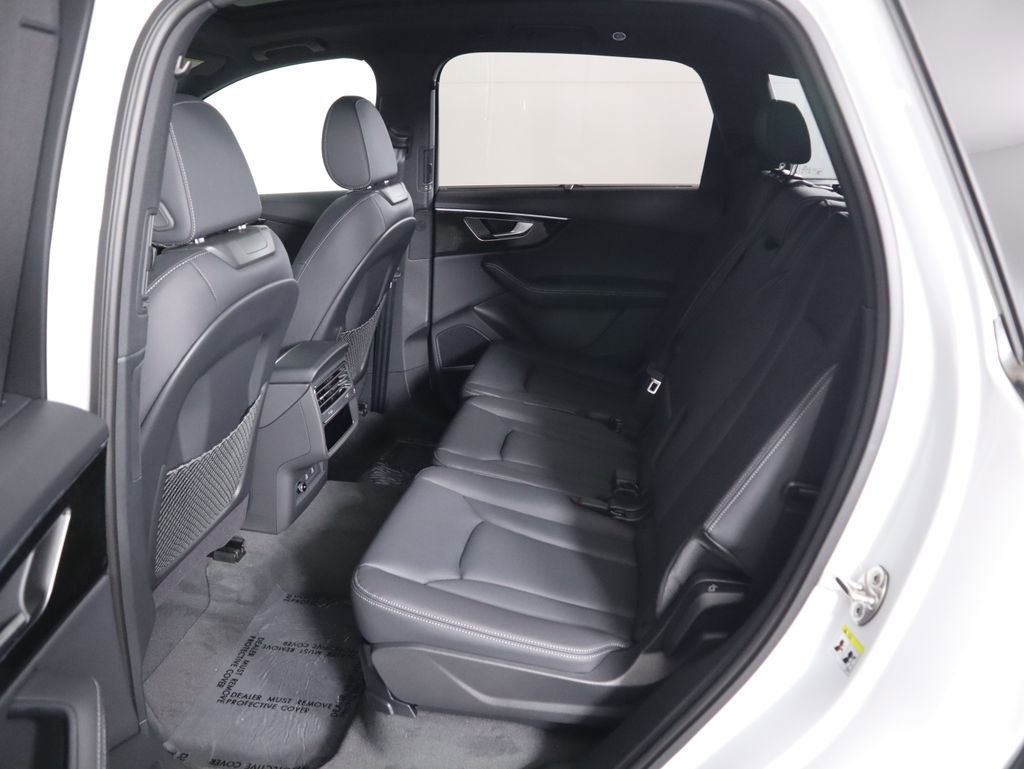 New 2025 Audi Q7 3.0T Premium Plus image 23