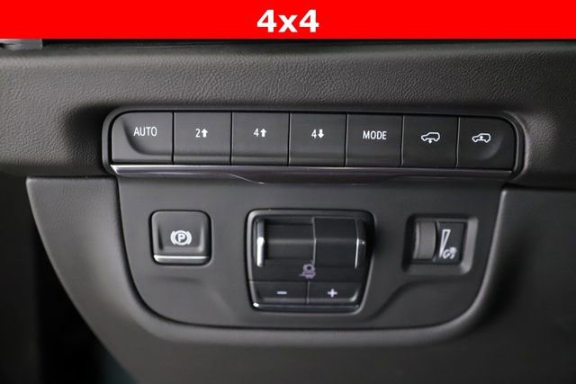 Used 2025 Cadillac Escalade ESV Premium Luxury w/ Touring Package image 20