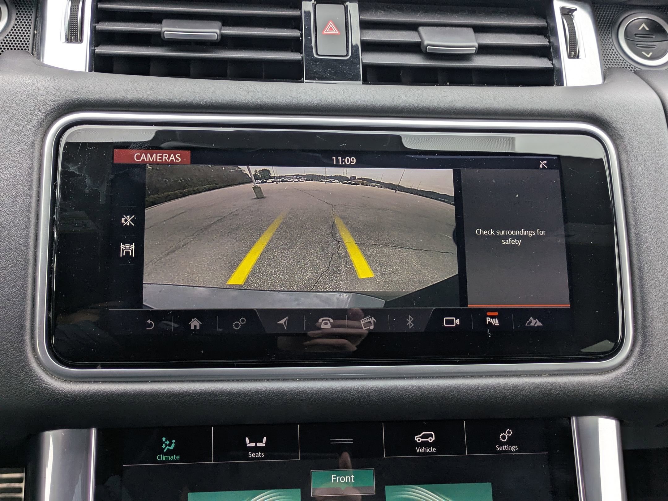 Used 2020 Land Rover Range Rover Sport HSE Dynamic image 15