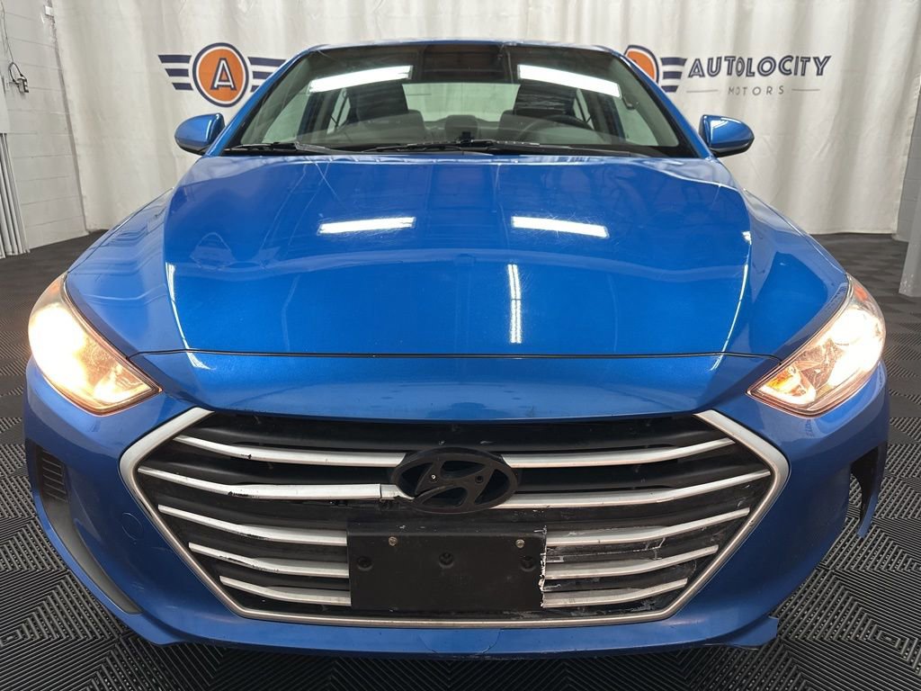 Used 2017 Hyundai Elantra SE image 3