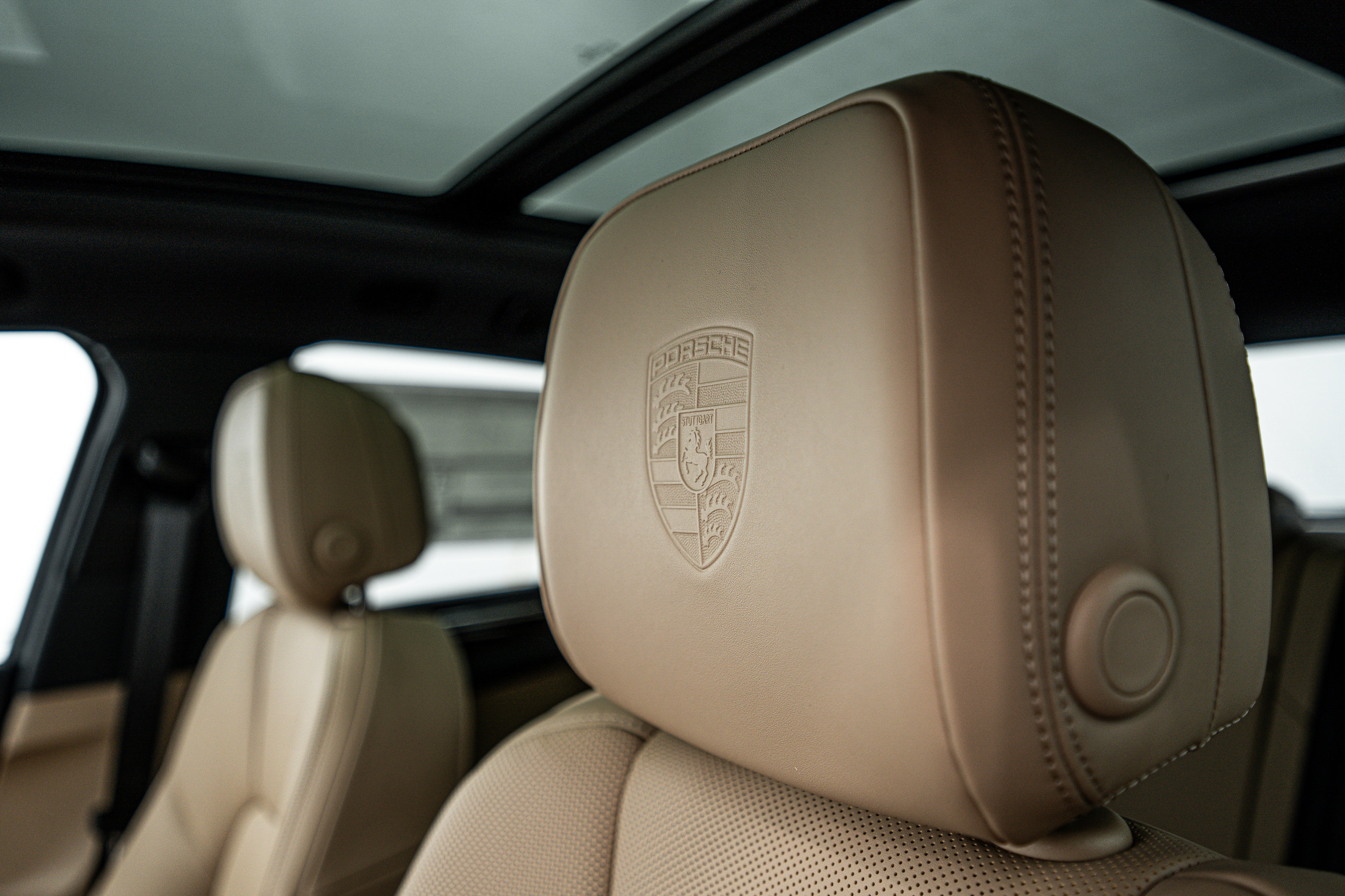 Certified 2026 Porsche Macan AWD/4WD image 22