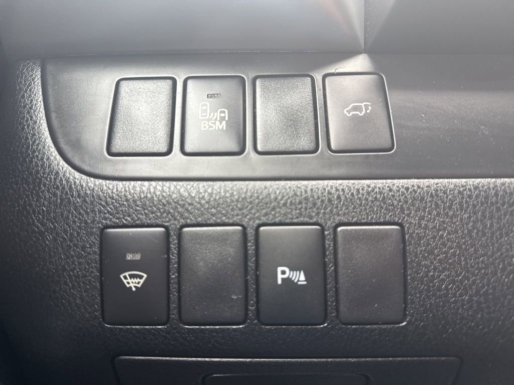 Used 2016 Toyota Highlander Limited image 70