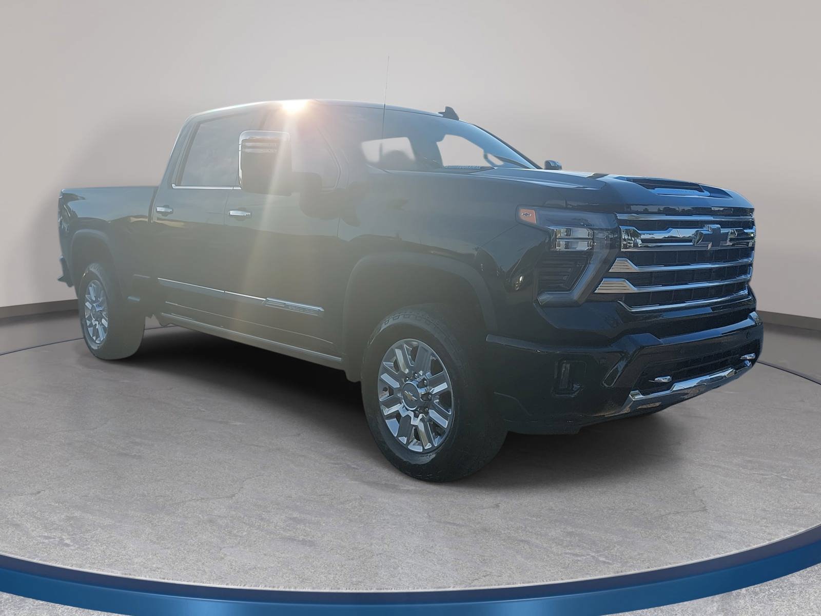 Used 2024 Chevrolet Silverado 2500 High Country w/ Technology Package AWD/4WD image 3