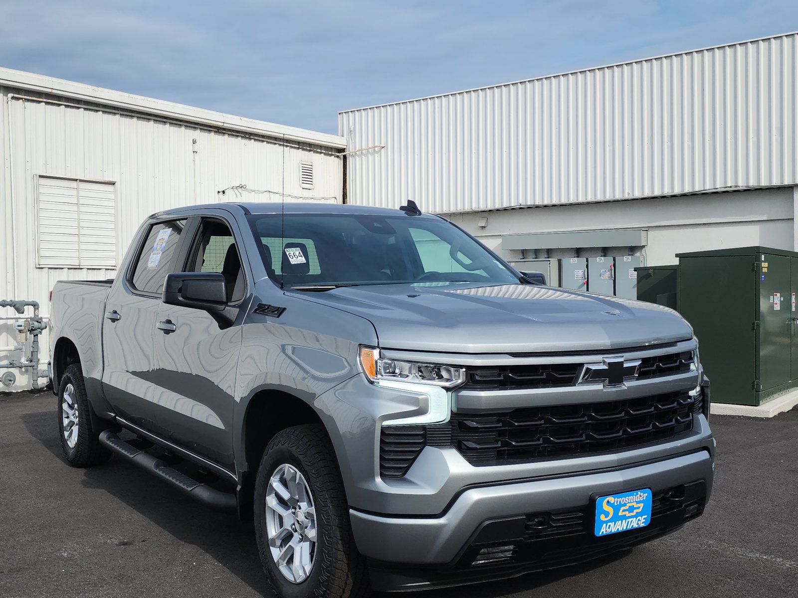 New 2026 Chevrolet Silverado 1500 RST w/ Z71 Off-Road Package AWD/4WD image 7
