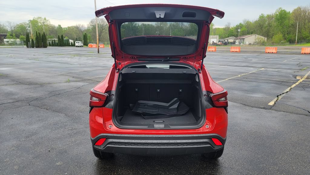 New 2026 Chevrolet Trax LT w/ Driver Confidence Package FWD image 11
