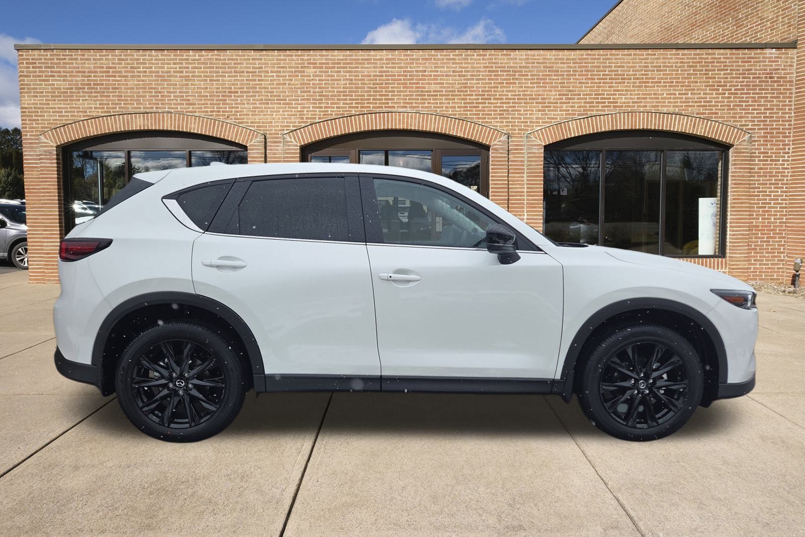New 2025 MAZDA CX-5 Carbon Edition image 2