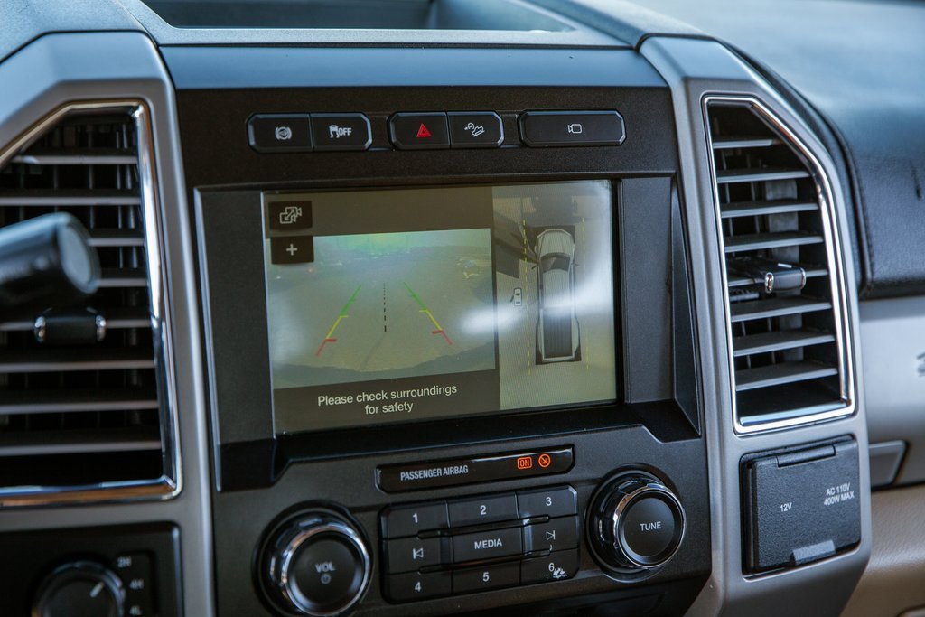 Used 2017 Ford F350 Lariat w/ Lariat Value Package image 17