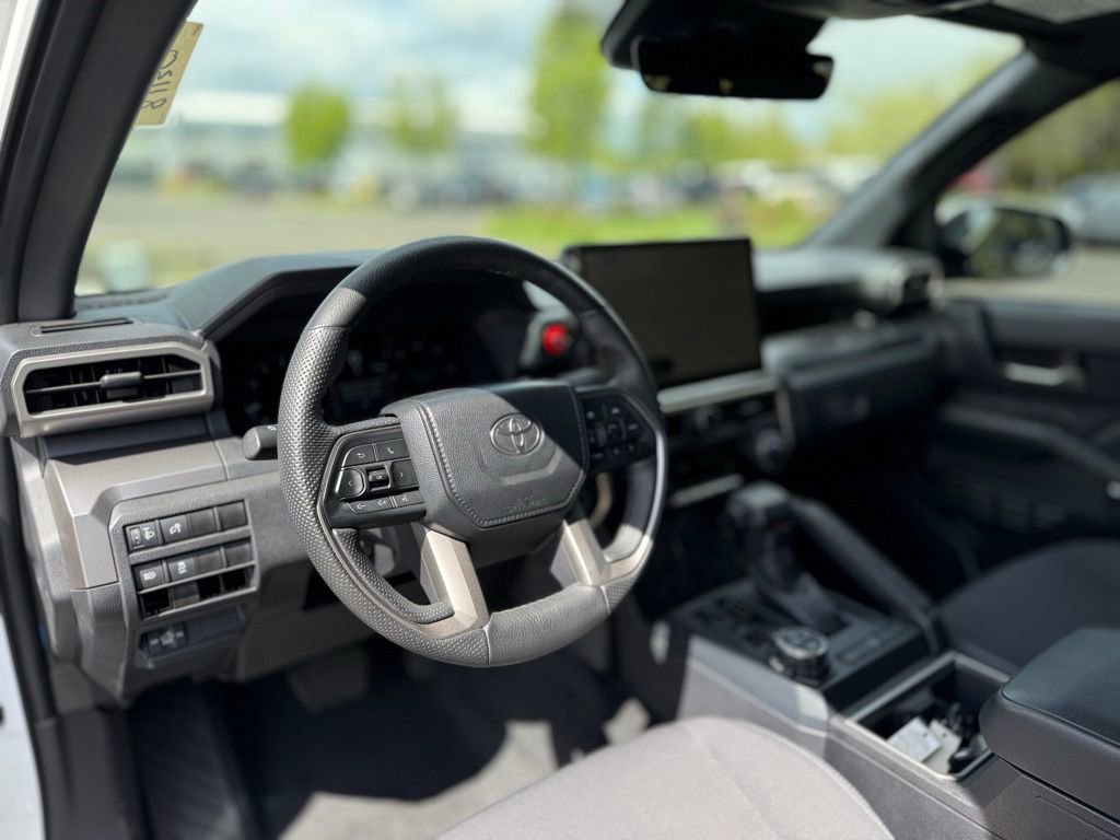 Used 2024 Toyota Tacoma TRD Off-Road image 15
