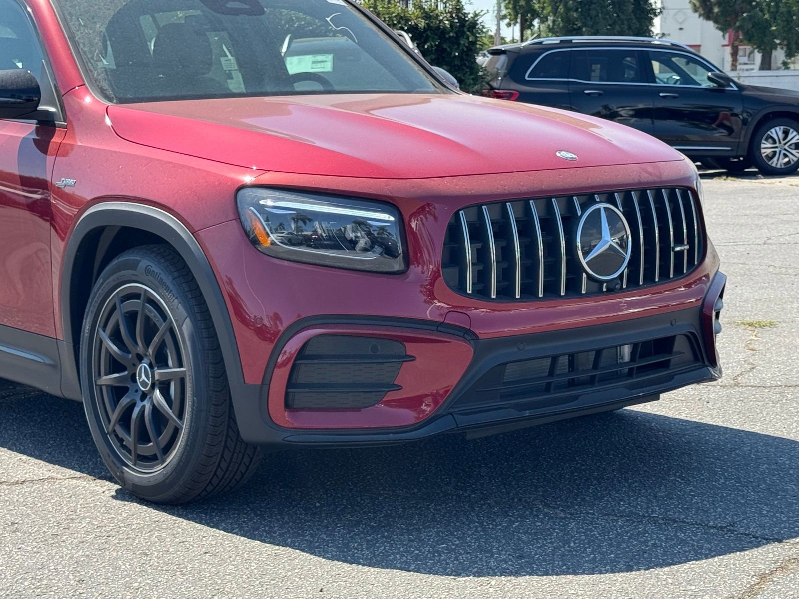 New 2026 Mercedes-Benz GLB 35 AMG 4MATIC image 2