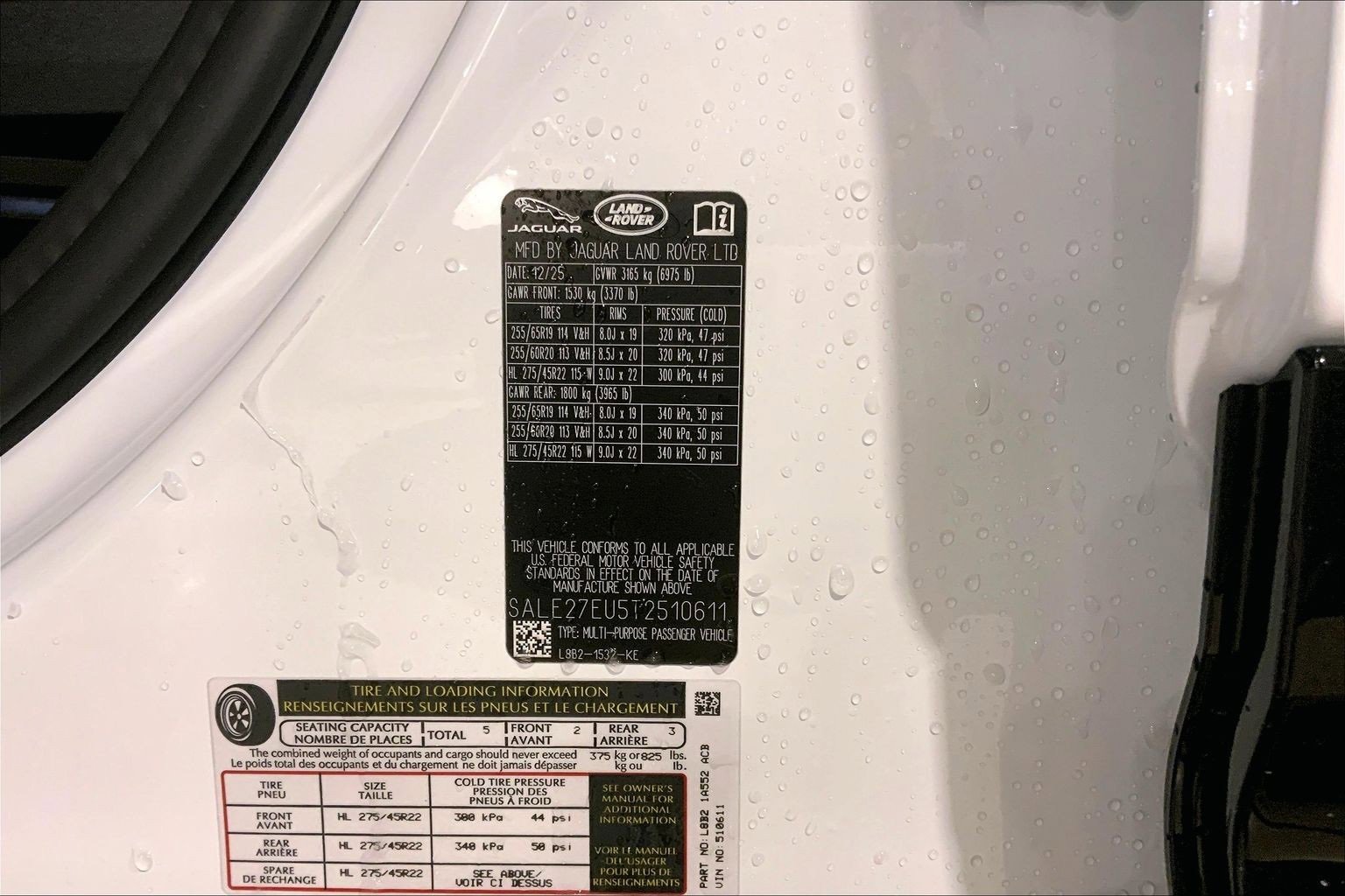 New 2026 Land Rover Defender 110 X-Dynamic SE image 18