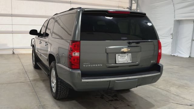 Used 2011 Chevrolet Suburban LTZ image 7