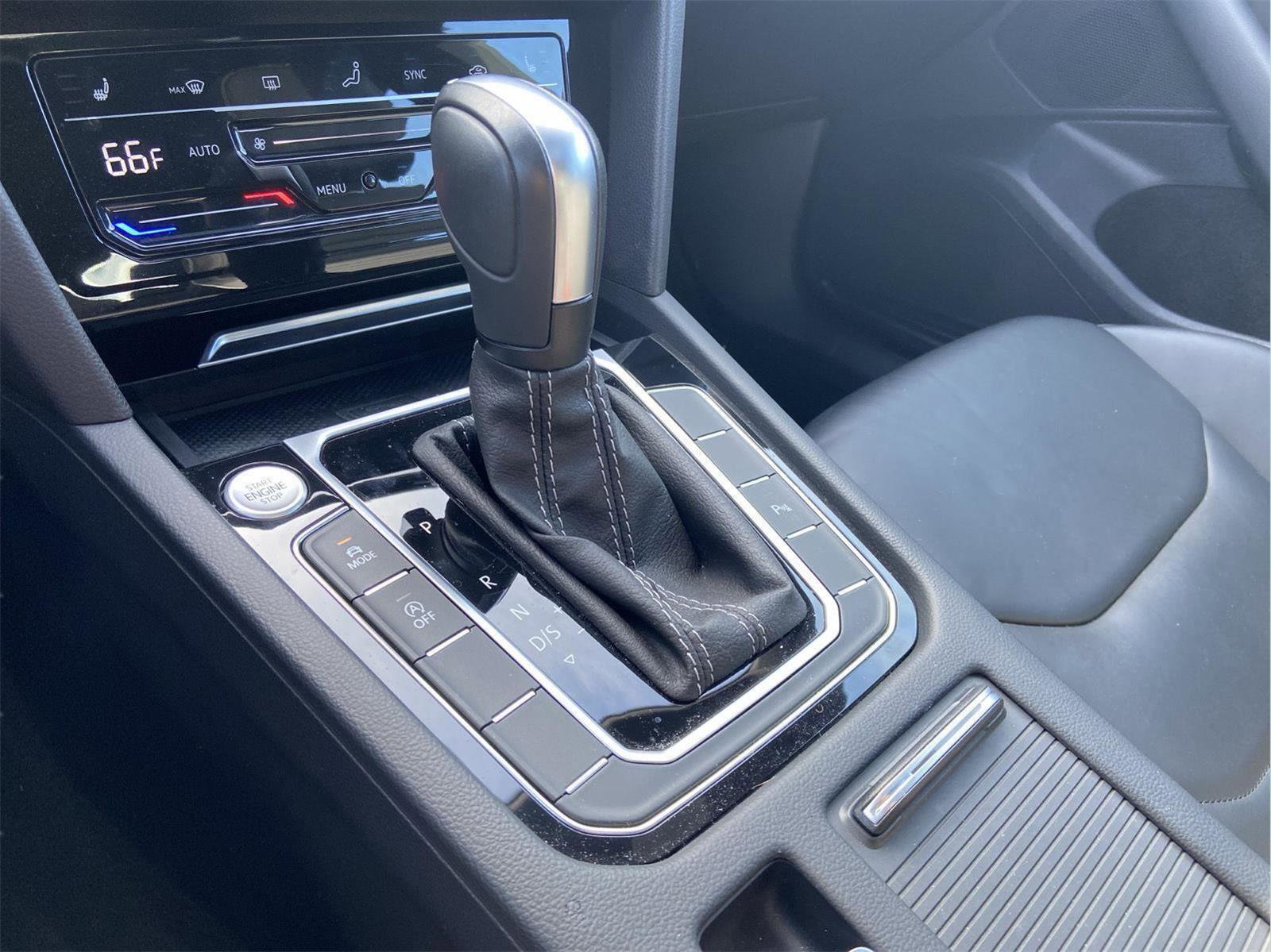 Used 2023 Volkswagen Arteon SEL image 32