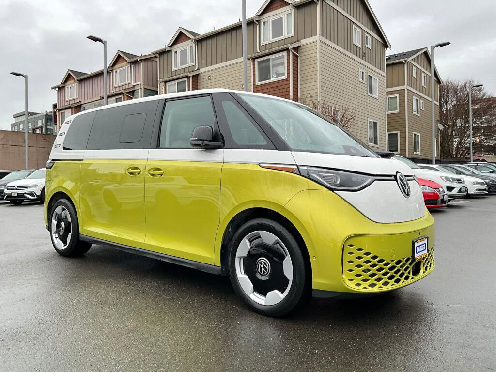 New 2025 Volkswagen ID. Buzz Pro S Plus image 2