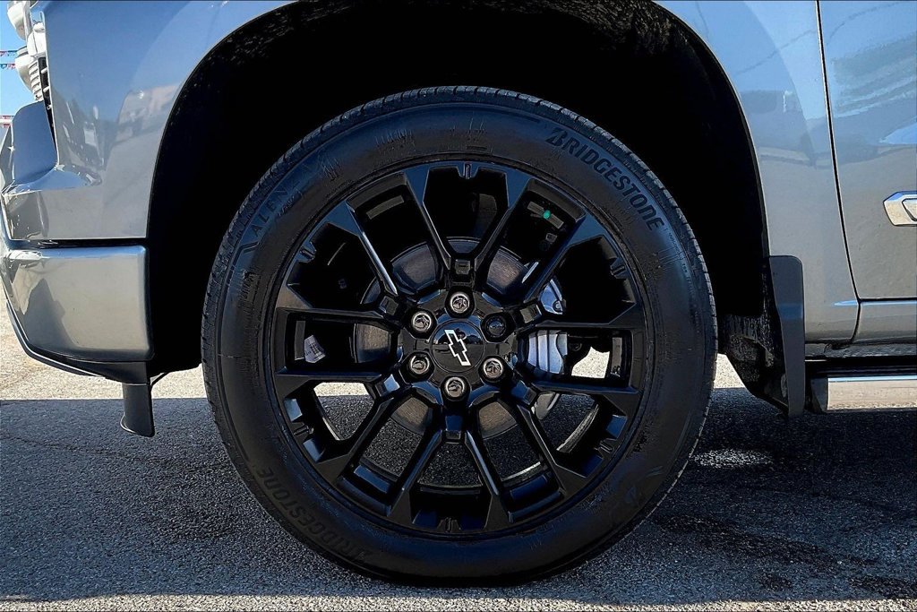 New 2026 Chevrolet Silverado 1500 High Country AWD/4WD image 18