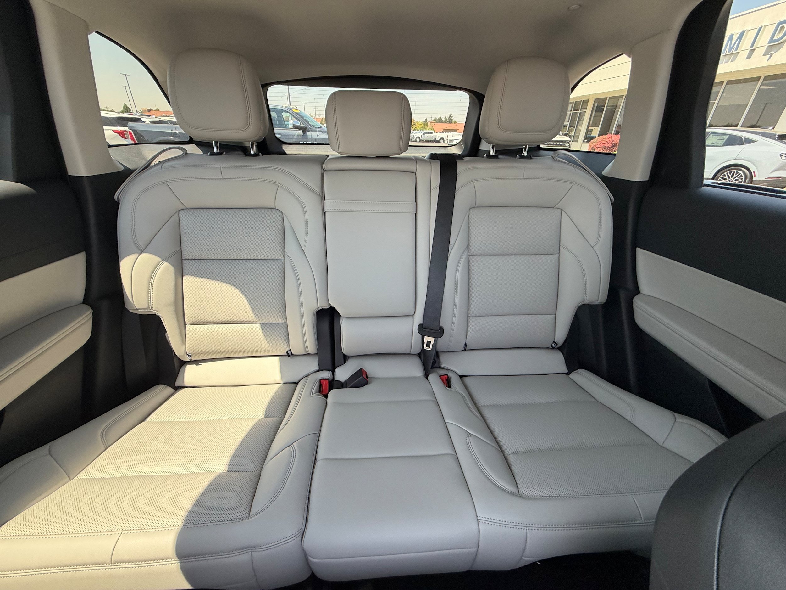 New 2026 Lincoln Nautilus Premier w/ Equipment Group 102A AWD/4WD image 32
