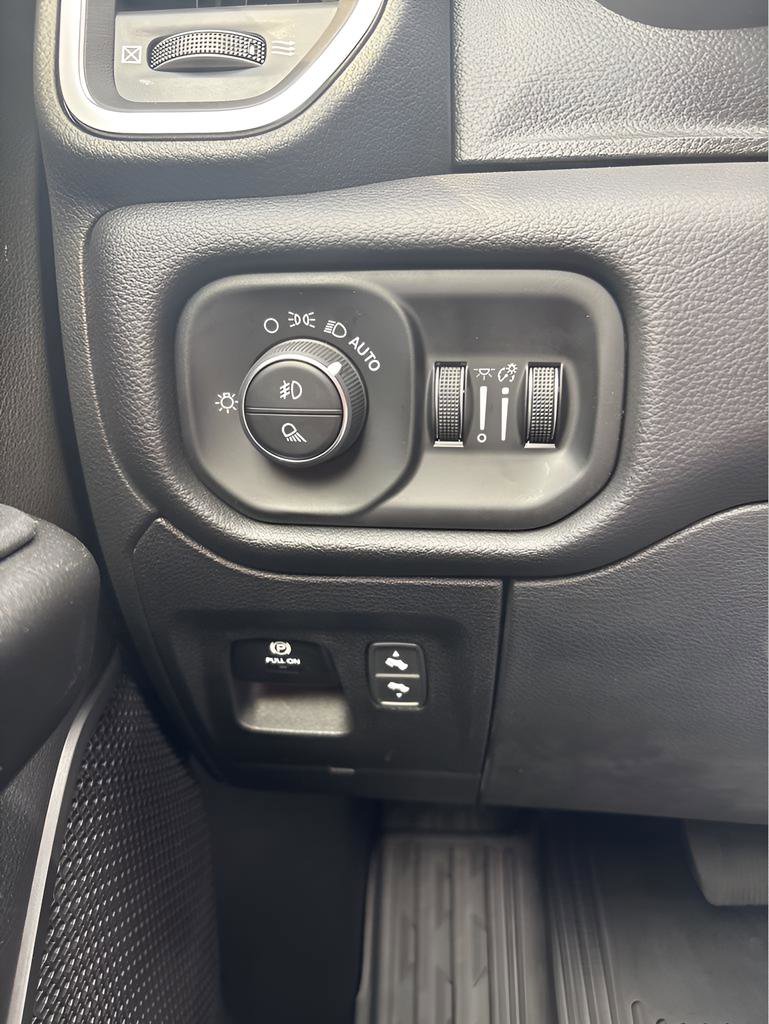 New 2026 RAM 1500 Big Horn AWD/4WD image 13