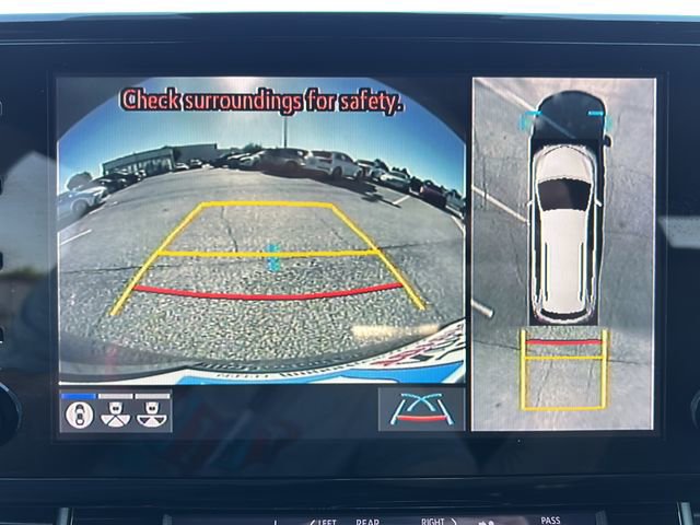 Used 2021 Toyota Sienna Platinum FWD image 27
