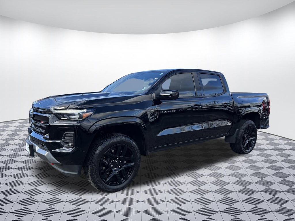 Used 2025 Chevrolet Colorado Z71 w/ Technology Package image 6