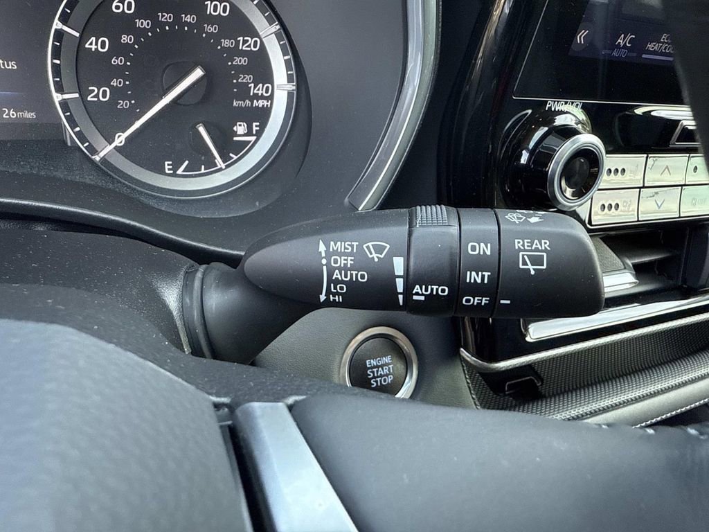 Used 2021 Toyota Highlander Platinum image 41