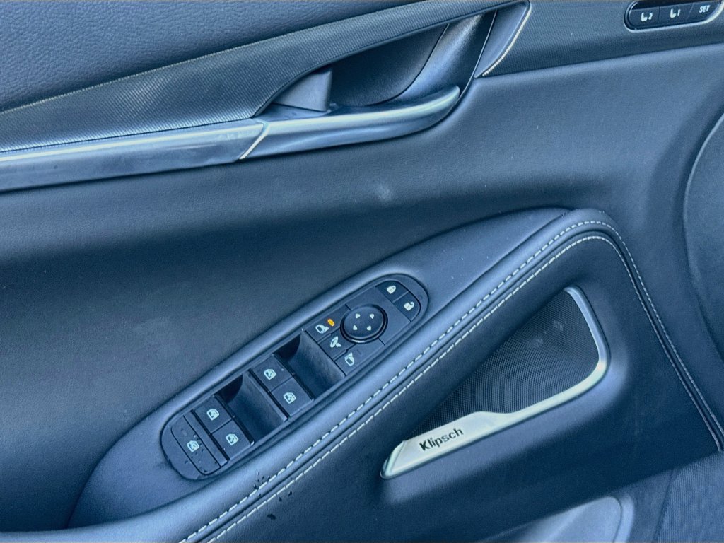 Used 2027 INFINITI QX60 Luxe w/ Cargo Package FWD image 19