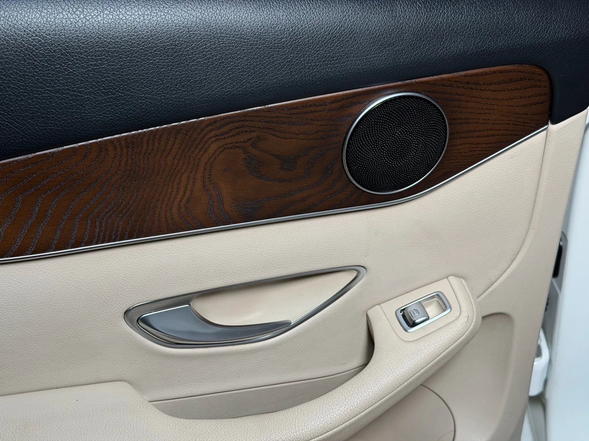 Used 2019 Mercedes-Benz GLC 300 image 20